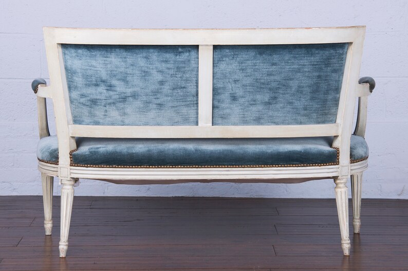 Antique French Louis XVI Style Painted Loveseat W/ Blue Velvet image 10