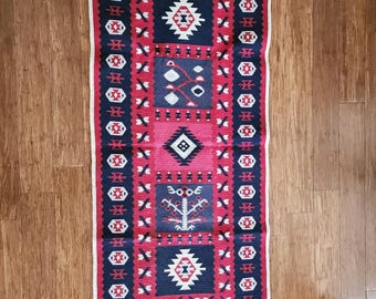 Long Reversible Rug