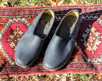 Handwoven Turkish Leather Women's Slip On Shoes in Black