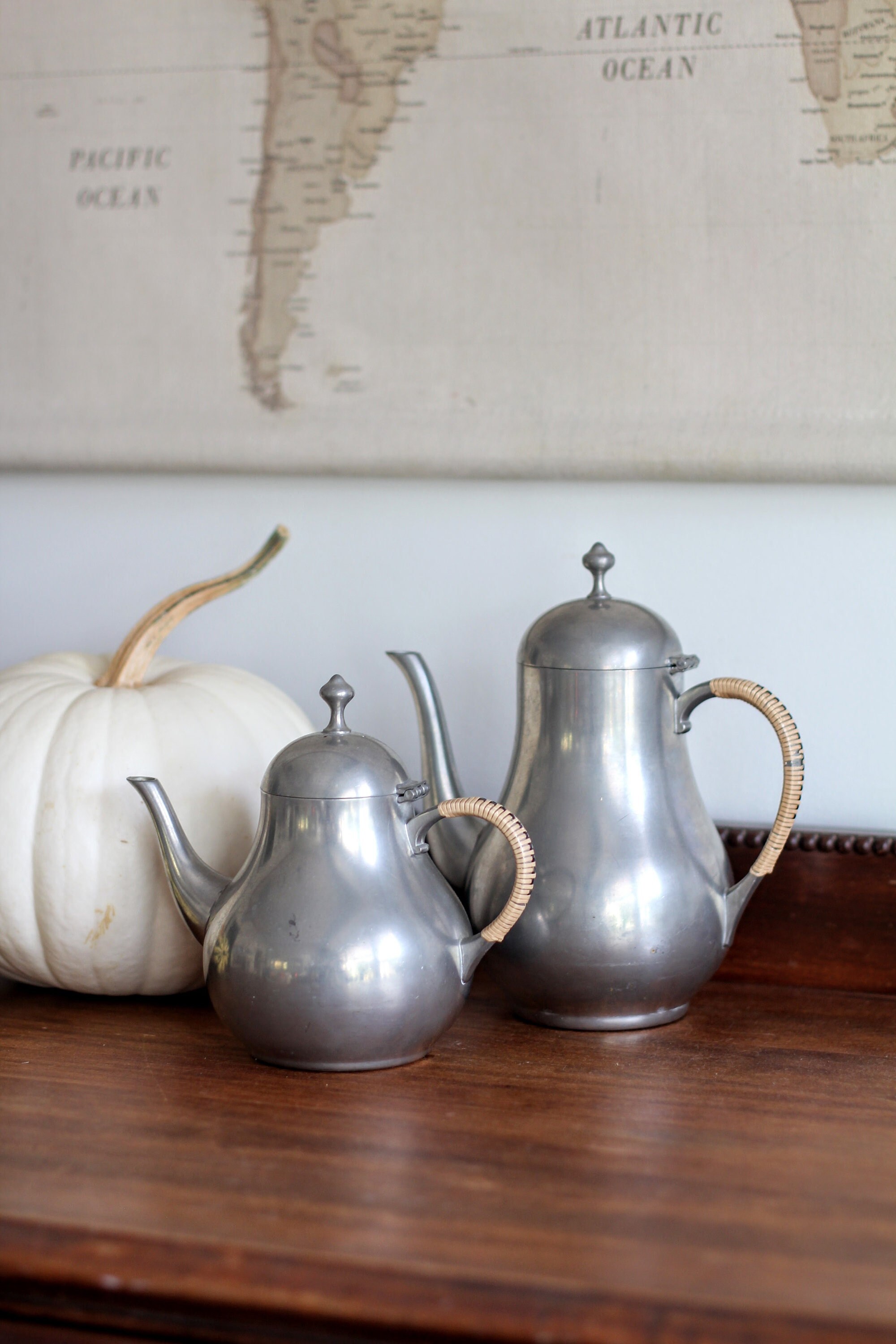 希少！イギリス製アンティークアール・ヌーボー風二口フラワーポット