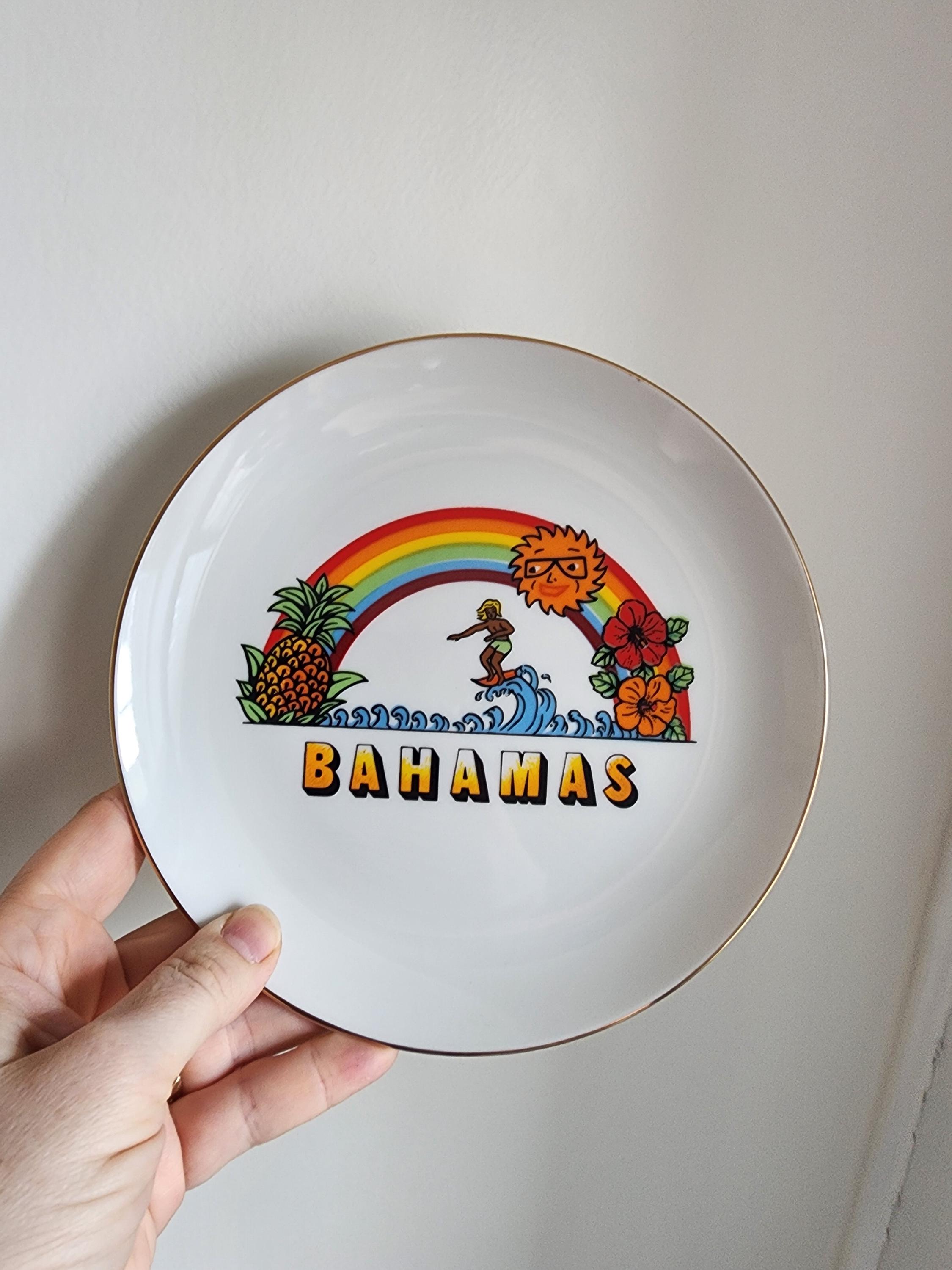 Vintage Plates, Bahamas, Wisconsin, 7 1/2"
