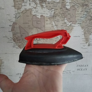 Toy Iron