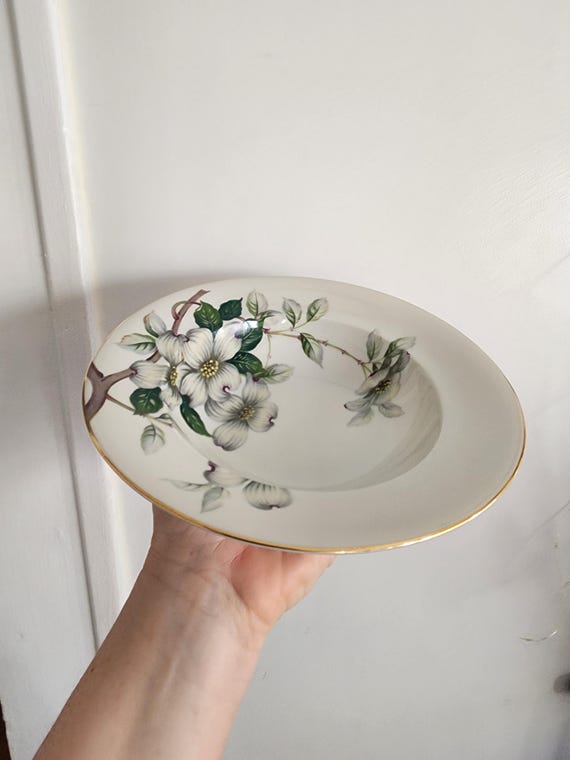 Meito Norleans Livonia China Dogwood Blossom Soup Bowl, Occupied