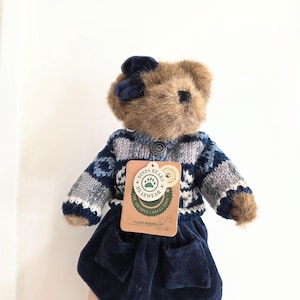 Boyds Bear Nadia Berriman in Blue Sweater, Velvet Skirt and Bow