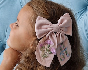 Personalized Linen Hair Bow, Embroidered Initial Bow, Custom Name Hair Bow, Floral Girl Bow, Handmade Clip, Gift for Girl