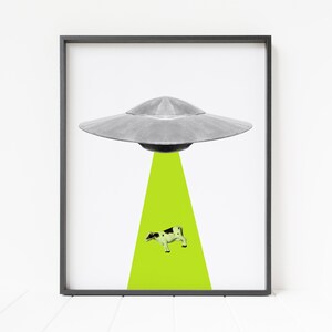 UFO print, spaceship print, flying saucer print, alien decor, outer space decor, outer space nursery