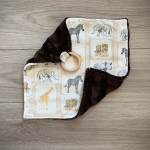 Personalized Lovey/Safari Friends Lovey/Baby Lovey with Wooden Ring/Minky Lovey/Animal Lovey/Embroidered Gift/Plush Lovey/Baby Gift