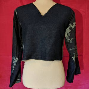 M/L Distressed Denim Bell Sleeve Crop Top