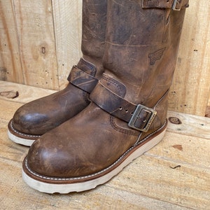 Red wing engineer boots 297 deals