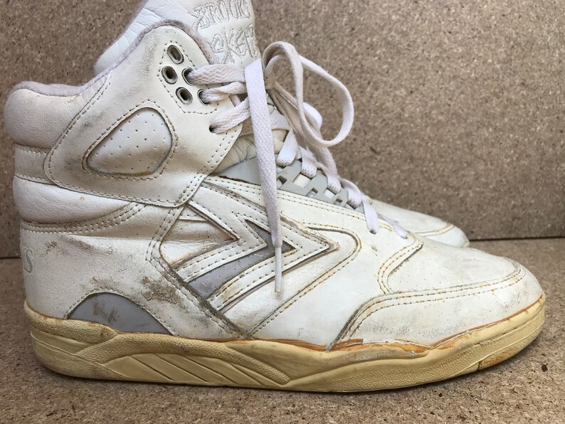 top retro basketball shoes
