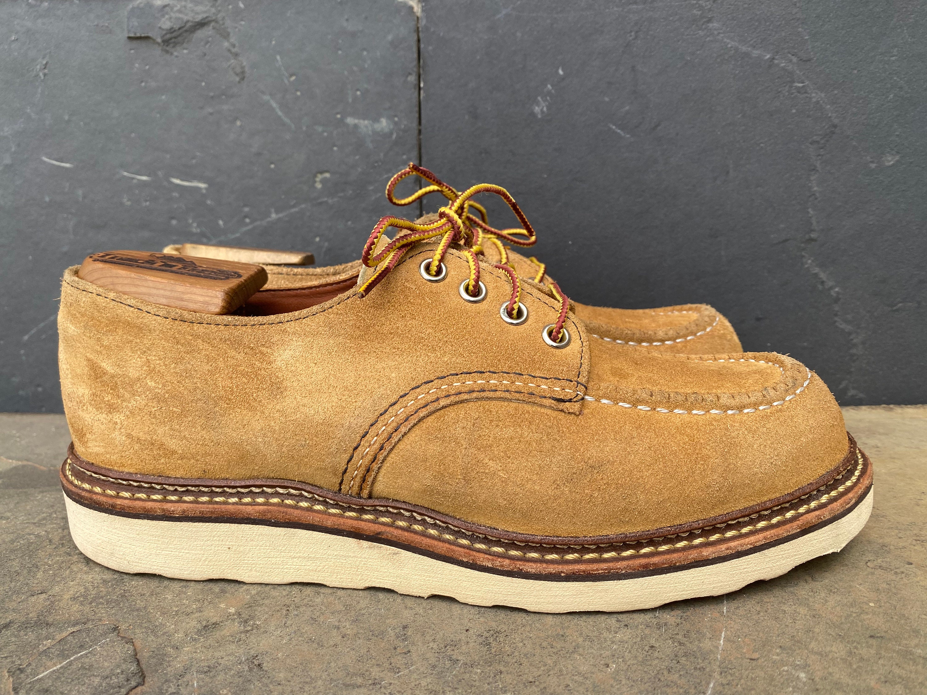 Red Wing 8105 7.5 D Moc Toe Maize Abilene Moc Toe USA - Etsy Red Wing 8105 7.5 D Moc Toe Maize Abilene Moc Toe USA - Etsy