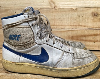 vintage style nikes