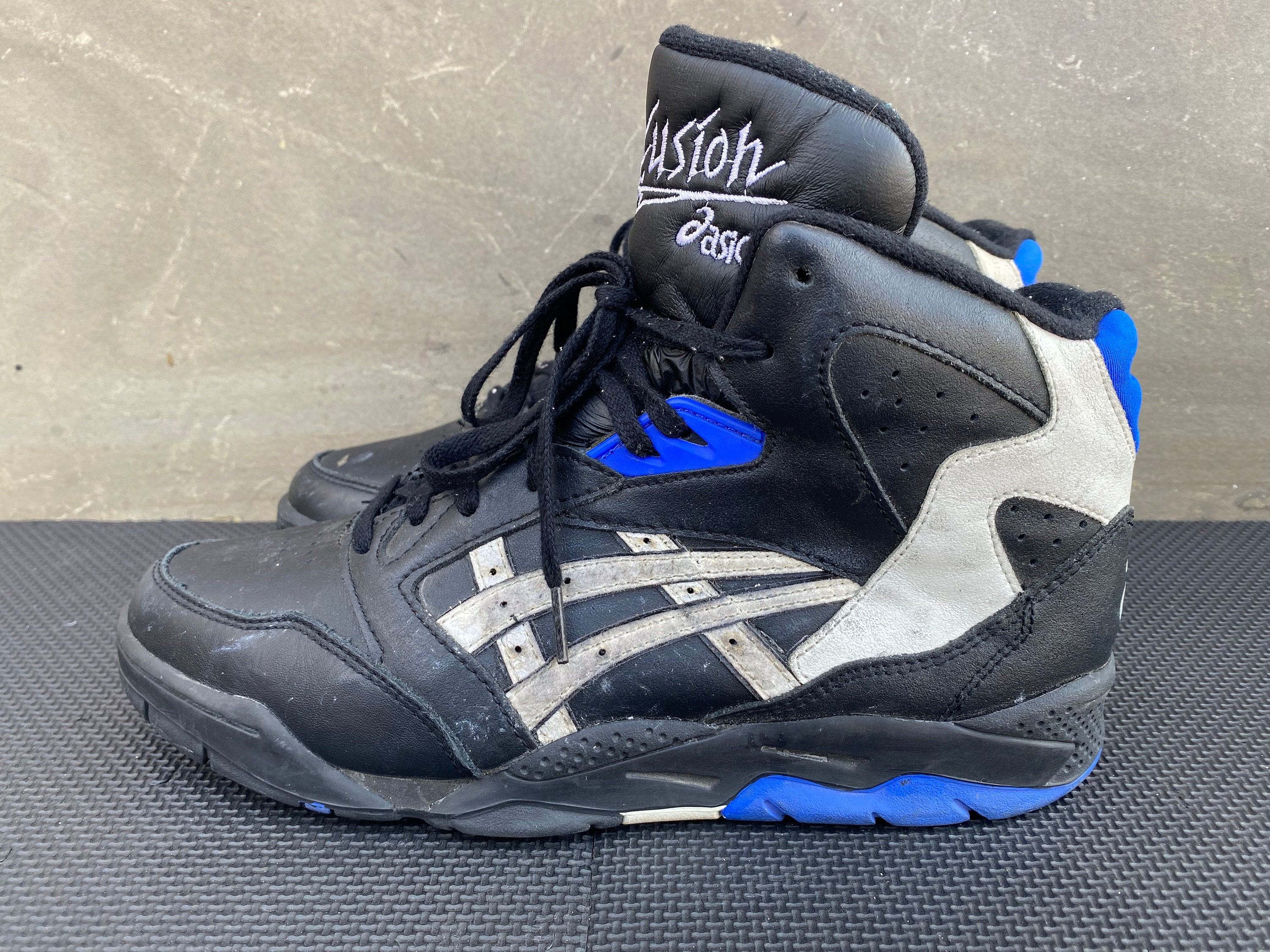 Asics basketball shoes retro discount