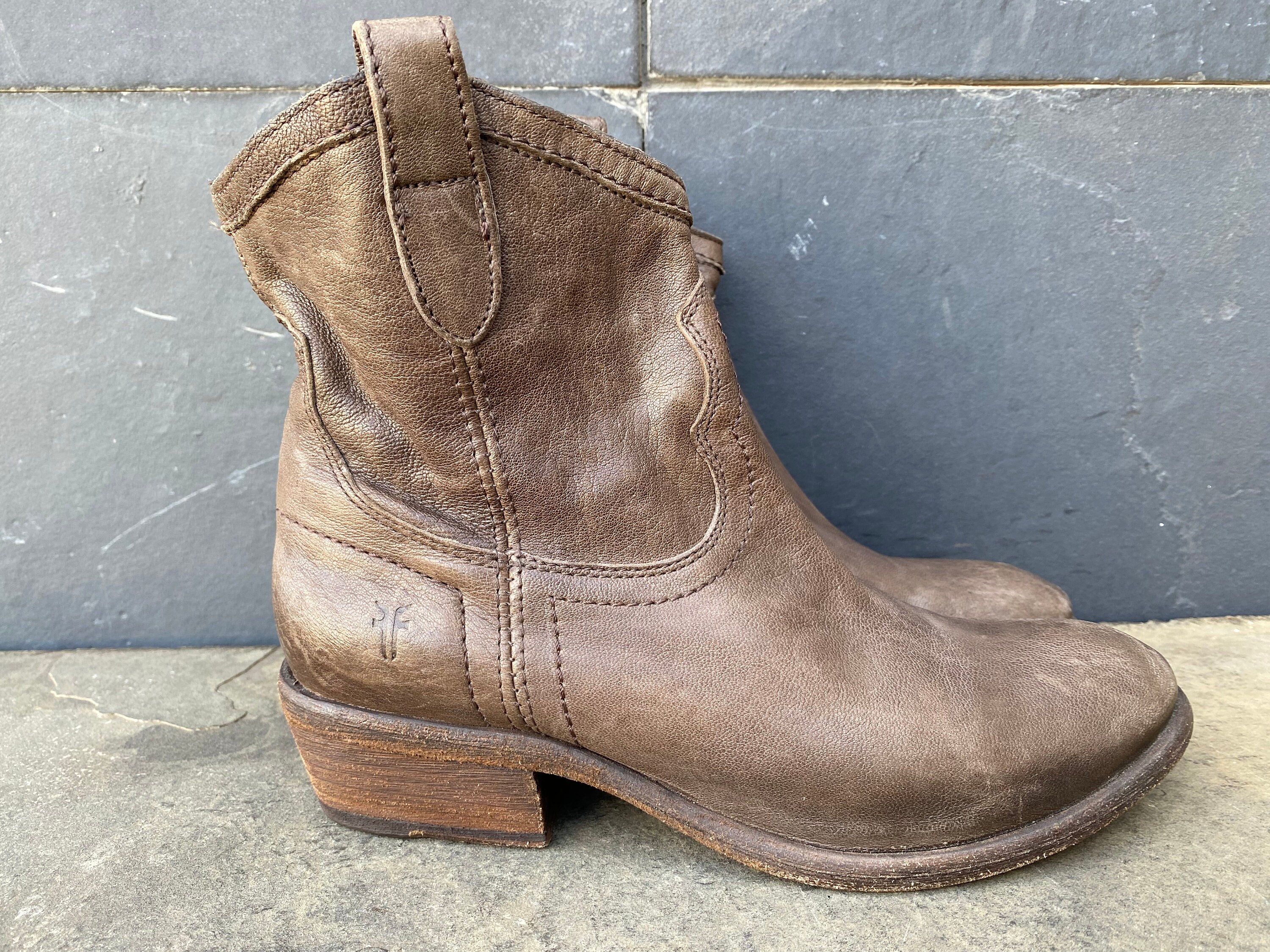 Frye Carson Etsy Ireland