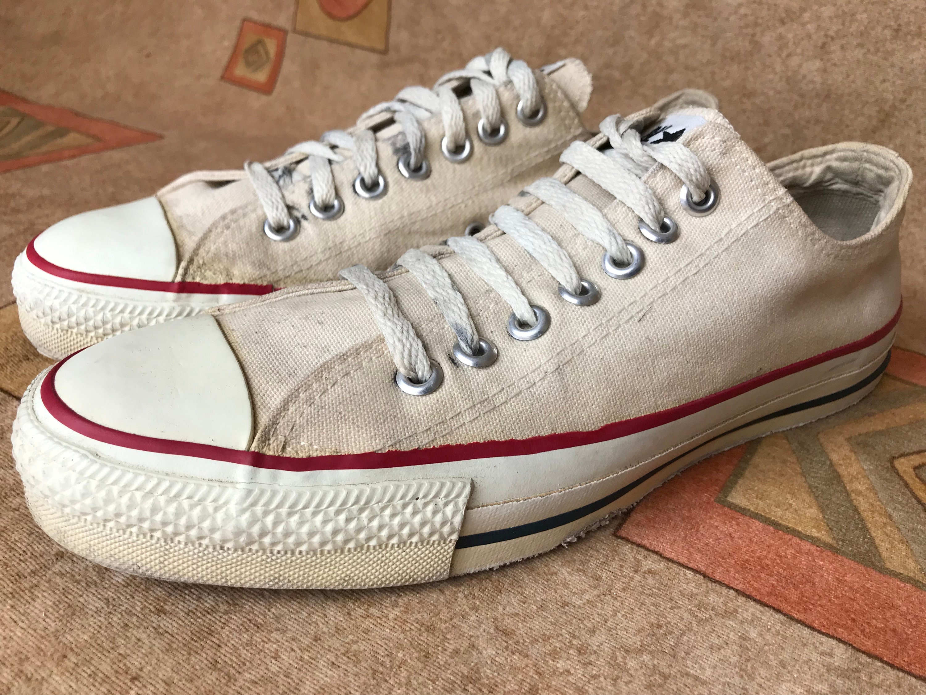 converse cream low