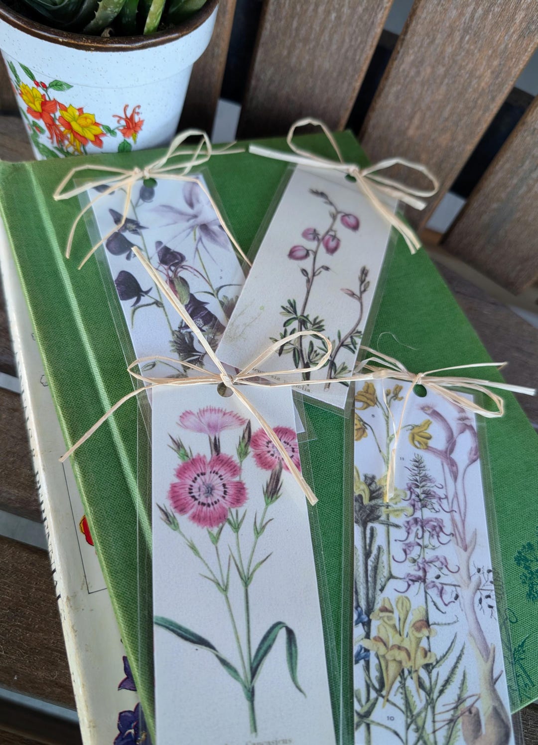 Vintage Floral Print Bookmark: Laminated With Raffia Tassel - Etsy