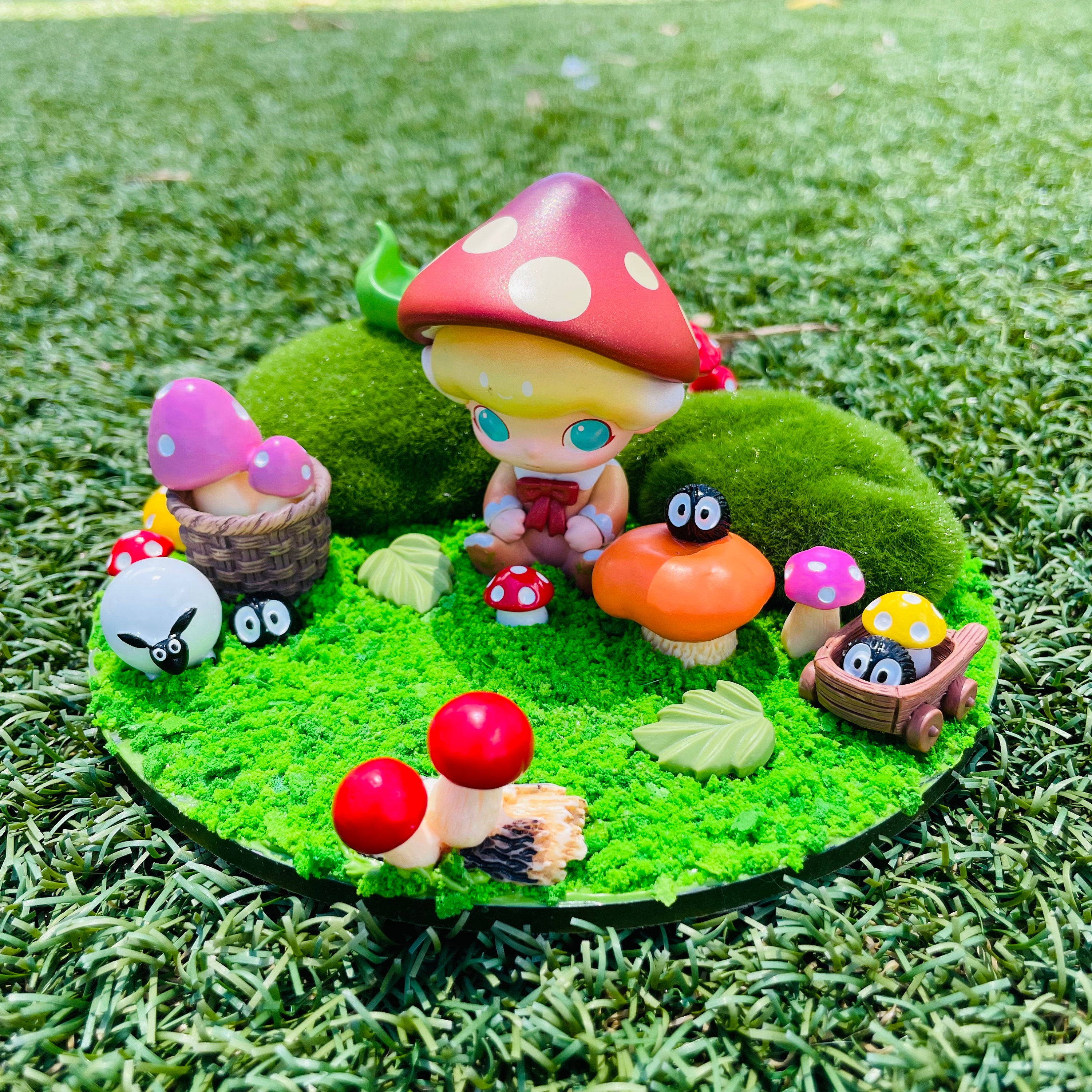 Dimoo Series Moss Handmade Mobile Phone Holder Stand With Ground Covering and Art Toy of ...