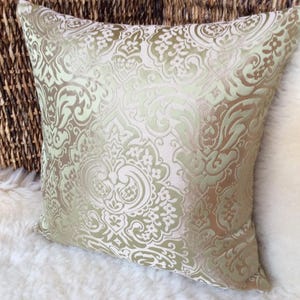 Jacquard Palazzo soft green/beige, decorative cushion cover, elegant shine, oriental ornaments, high-quality designer fabric, Cover pillow