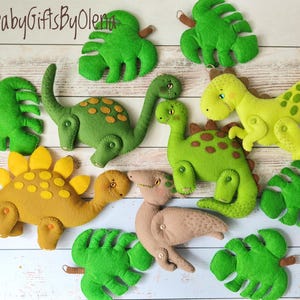 Handmade Felt Dinosaur Set: Baby Mobile & Kids Decor