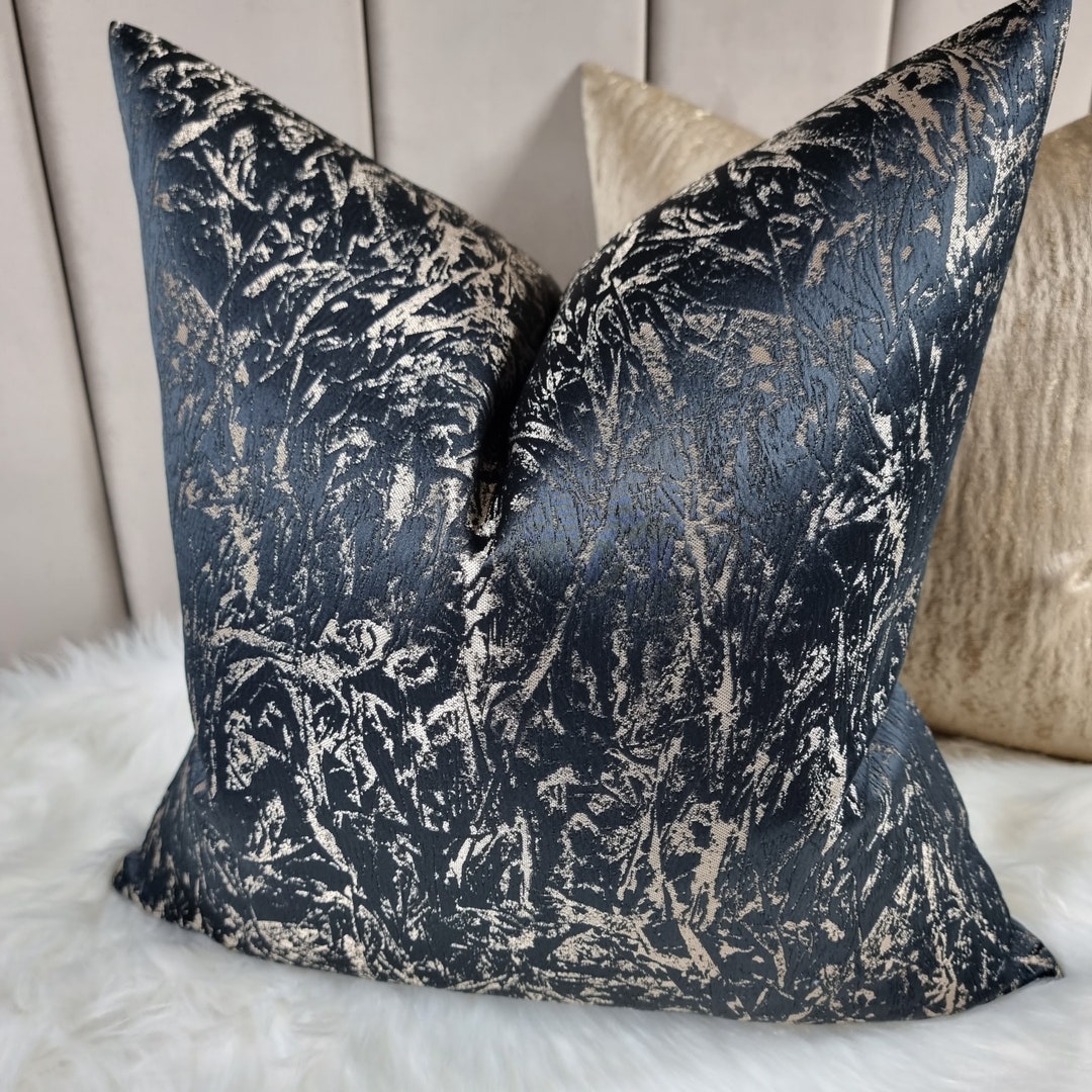 Cymbal Black & Gold Cushion Cover main image 1