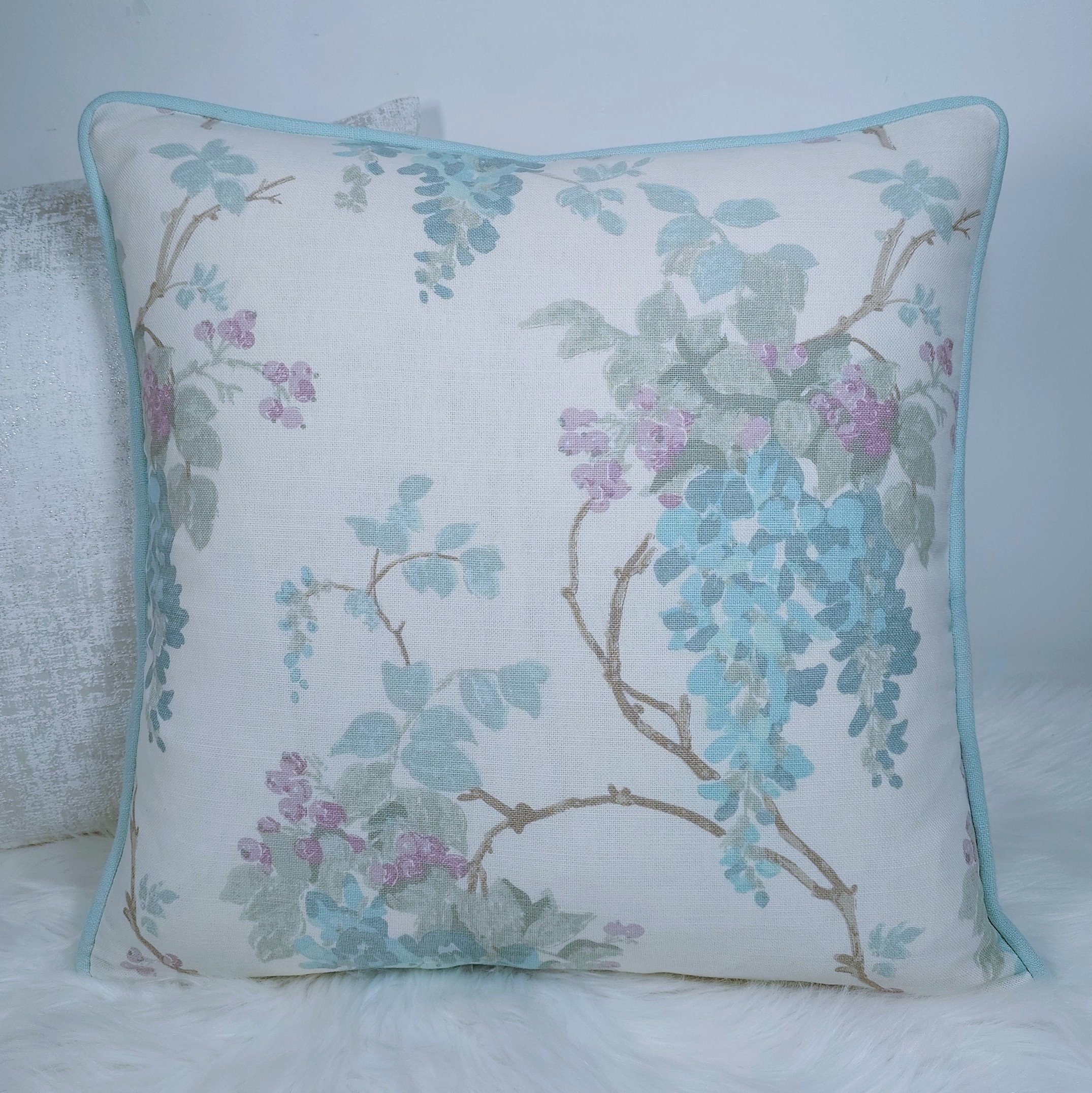 Housse De Coussin Bolé Oblong Laura Ashley - Tissu Mélange Lin œuf De Canard Et Crème (Neuf, 43 X 32 Cm)