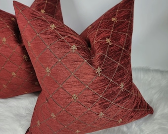 Housse de coussin Royalty rouge bordeaux classique 18 x 18 po. Tissu John Lewis Contemporain Traditionnel Classique Intemporel Moderne Cosy Canapé-lit