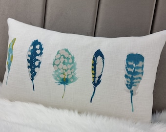 Funda de almohada Harlequin Limosa: elegante detalle en tonos jade y laguna para una decoración elegante. Decoración única para el hogar. Funda de almohada moderna.