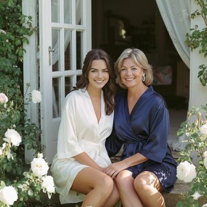 Personalized Satin Bridesmaid Robe: Monogram Bridal Party Gift image 2