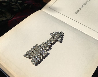 Antique 1920’s Art Deco Diamanté Paste Set Arrow Sew On Dress Embellishment