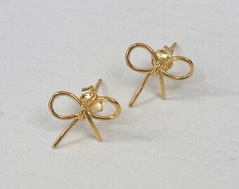 925 Sterling Silver Gold plated minimalist handmade bow stud earrings. Small dainty wire ribbon bow tie earrings.