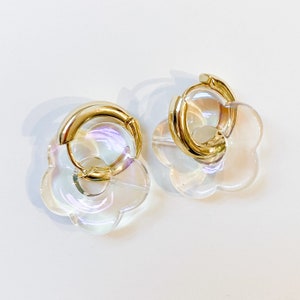 Flower Shaped Resin Bead Charm Statement Chunky Gold Hoop Earrings in clear/ transparent/ iridescent