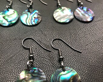 Native American made beautiful abalone shell disc shaped earrings 15 mm size