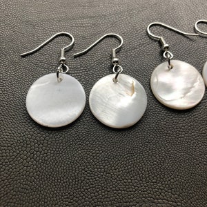 Handmade Native American made beautiful mother of pearl disc shaped earrings image 4