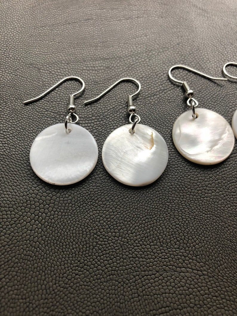Handmade Native American made beautiful mother of pearl disc shaped earrings image 4