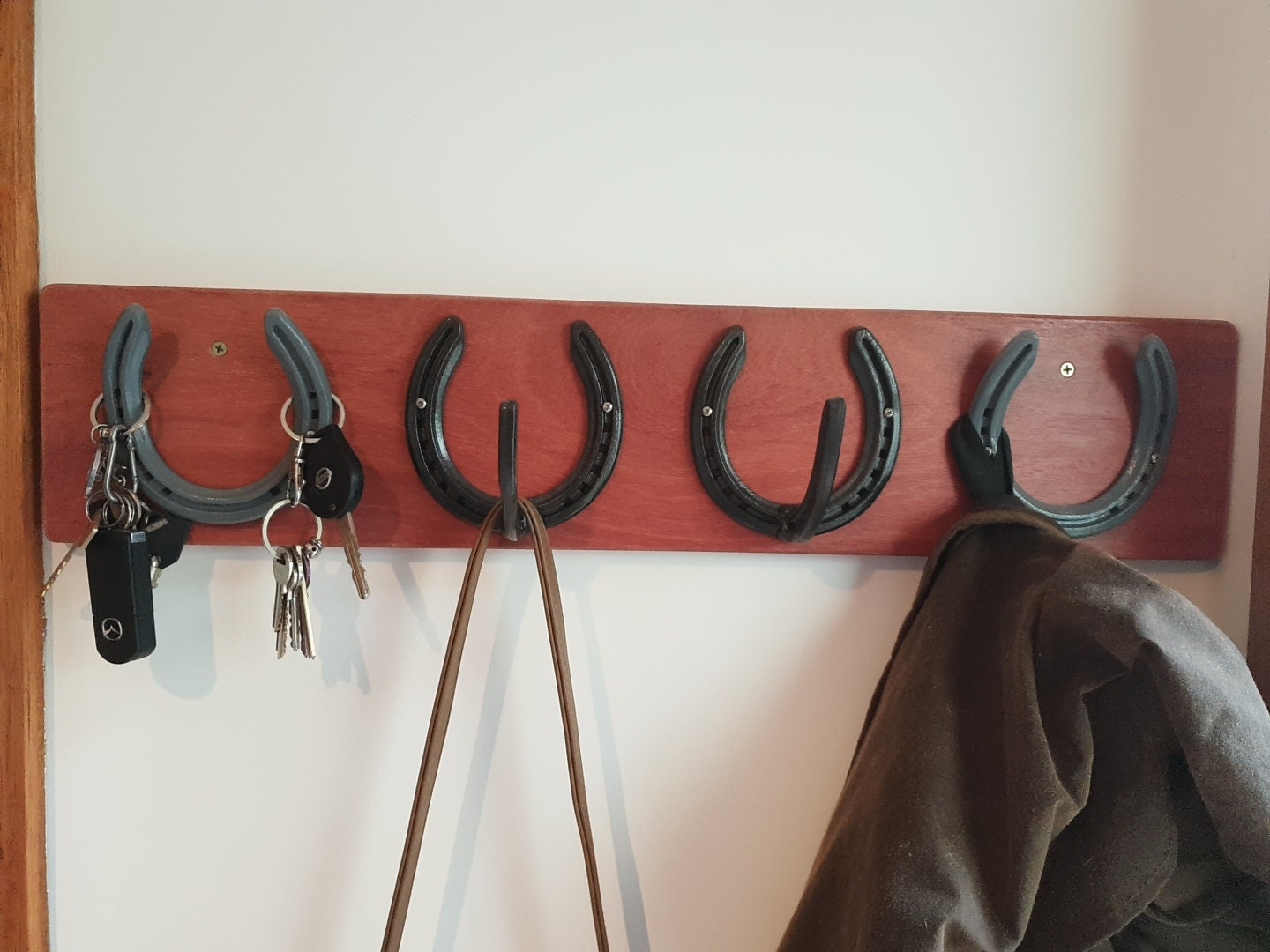 Horse Shoe Coat Hanger Wall Mount Key Rack Wooden Bag