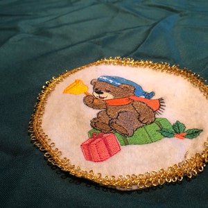 Hand Made Teddy Bear Appliquéd Christmas Tree Skirt || Retro Christmas || Sustainable Holiday || Teddy Bear || Tree Skirt