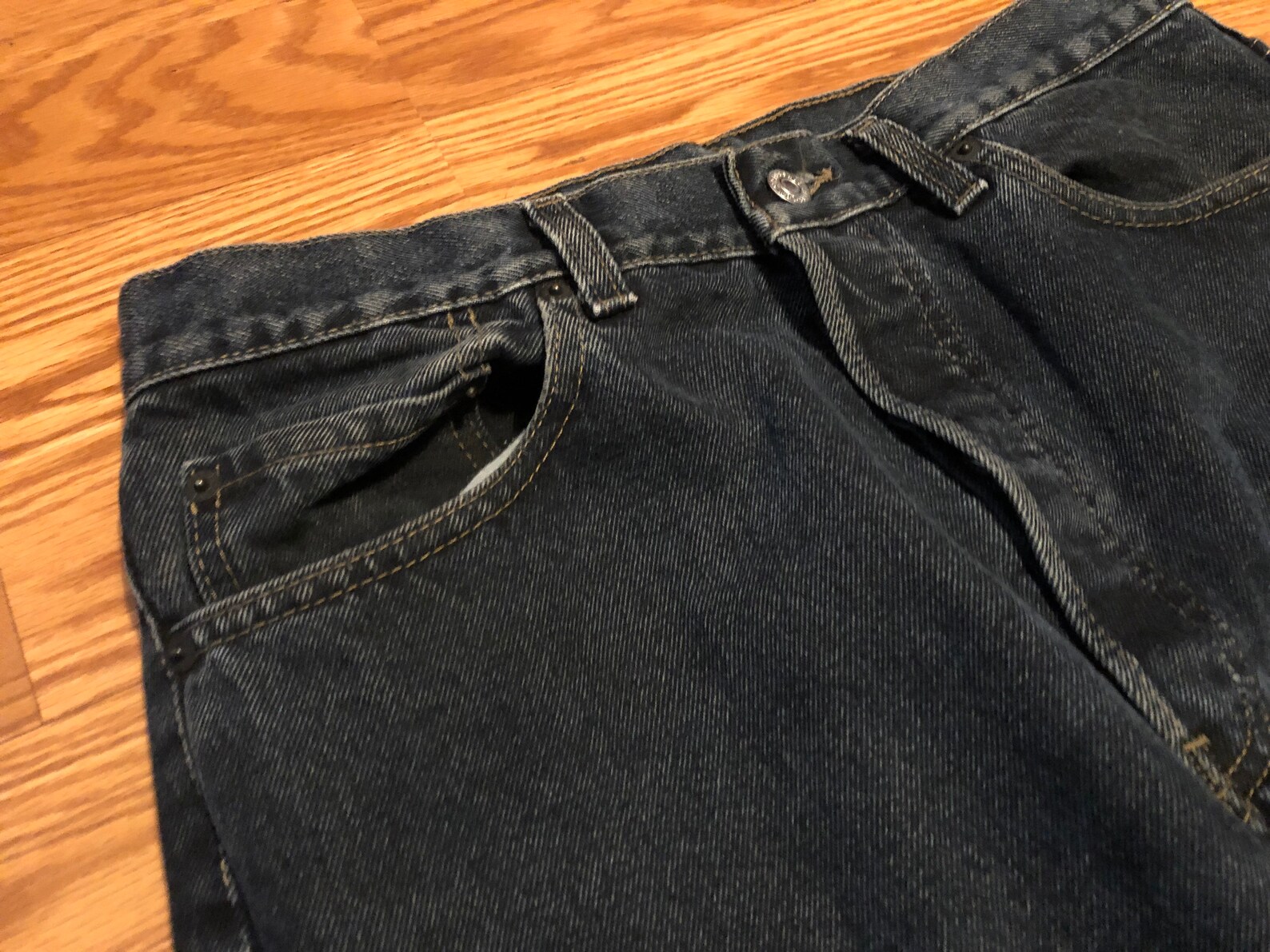 dark blue 501s