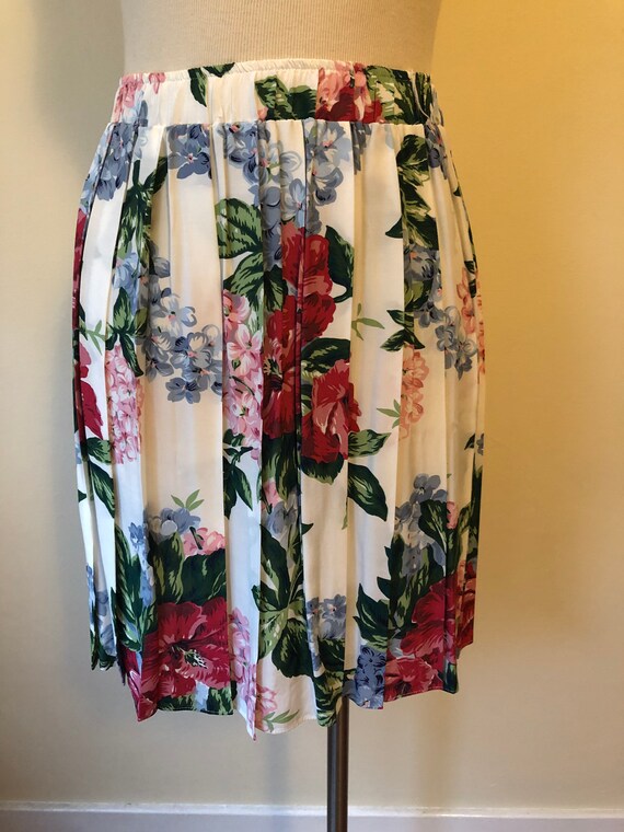 80s Pleated Floral Print Skirt by Carol Anderson … - image 4