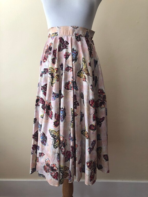 1950's Butterfly Circle Skirt with Riveted Rhines… - image 3
