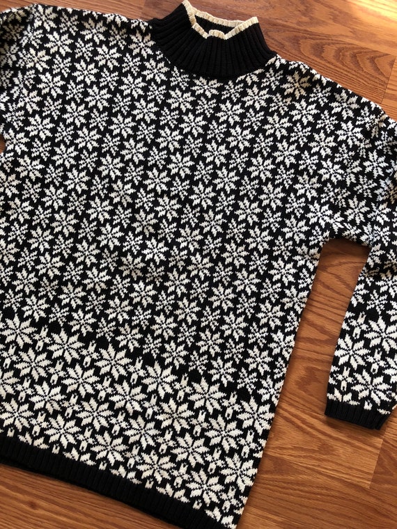 Vintage Snowflake Knit Cotton Sweater || Small || 