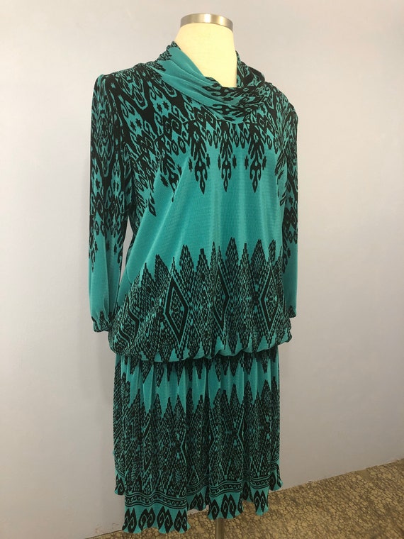 20s Styled Green Pleated Drop Waist Dress || 1980… - image 2