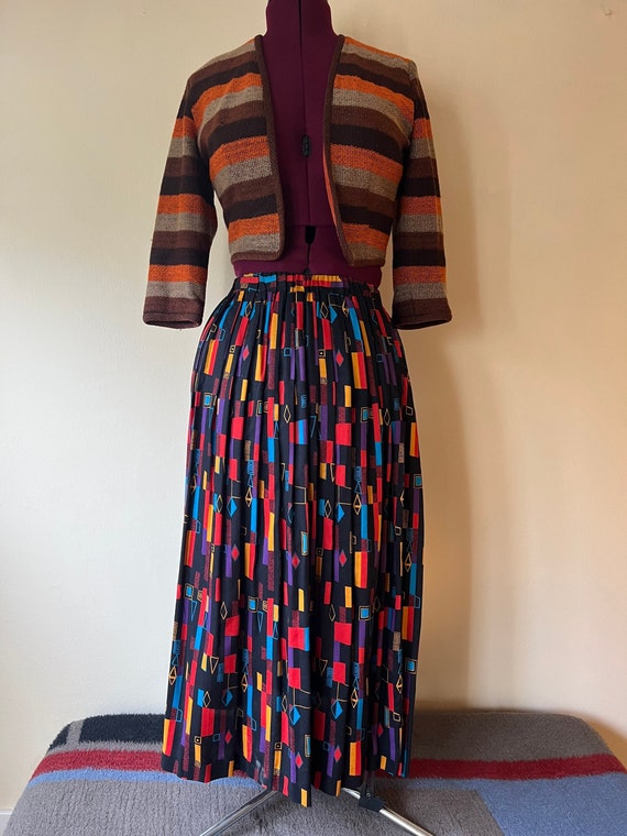 Bold Vintage Geometric Rainbow Skirt || Medium ||… - image 1