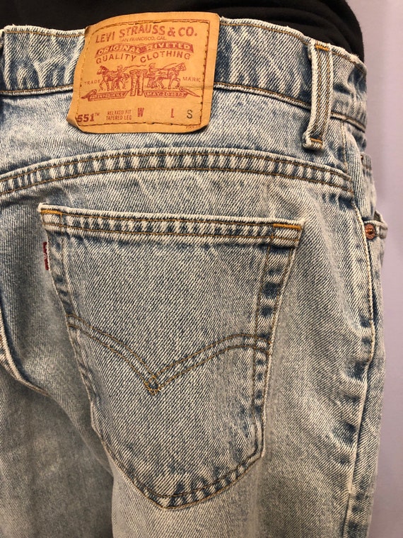 Faded 90's Levis 551 - W36 - image 5