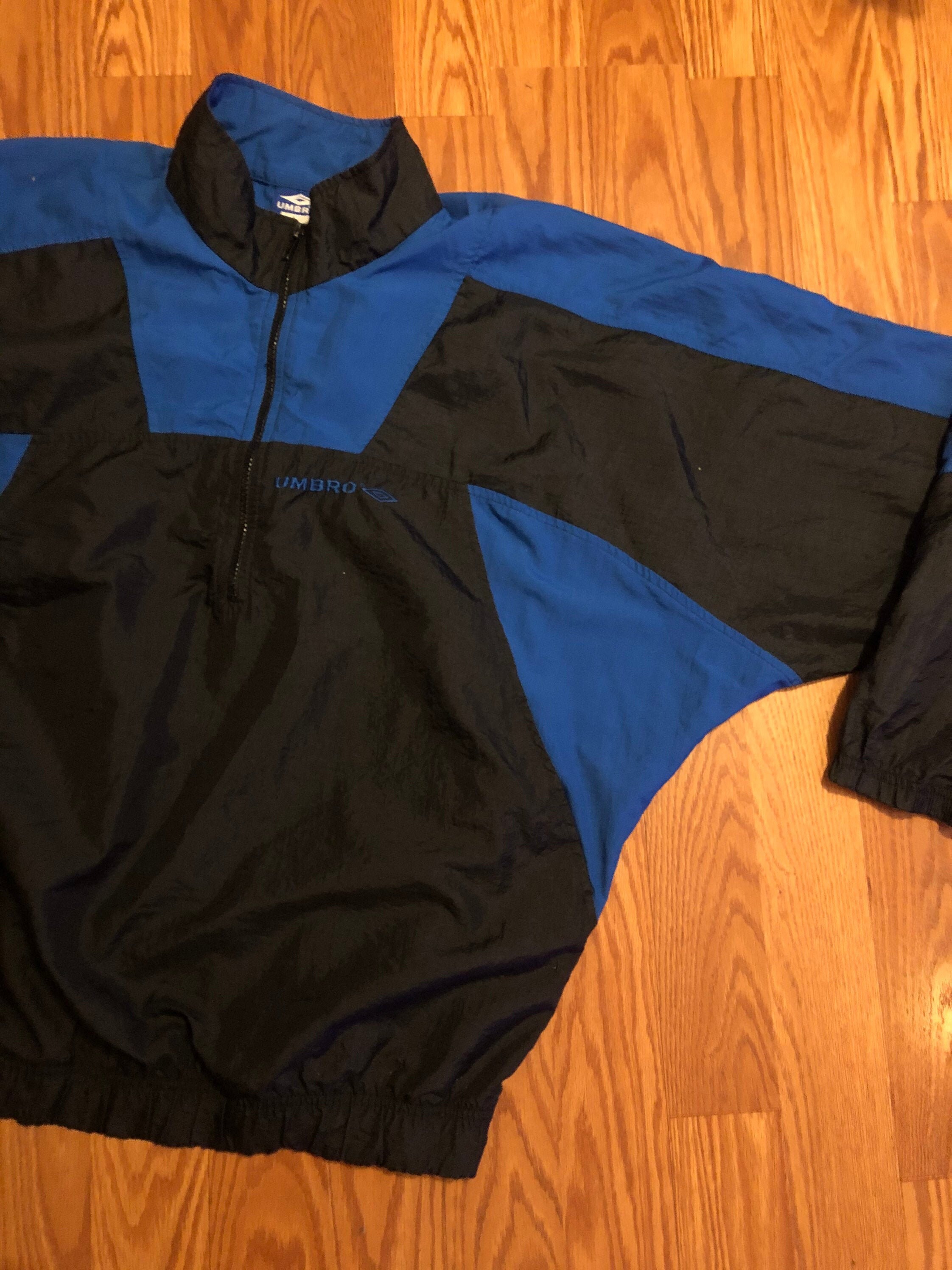 UMBRO■Vintage Pop Half Zip-Up Sweatshirt 起毛■送料込 Umbro Panelled Half-Zip Fleece | Urban Outfitters UK