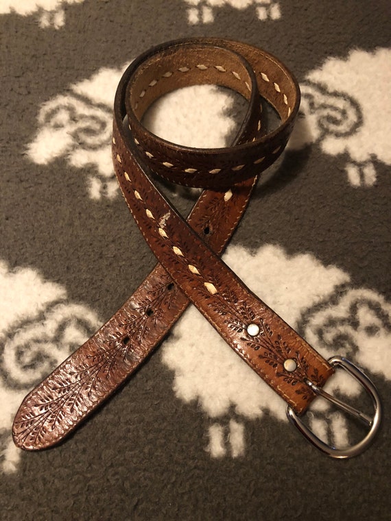 Vintage Cottagecore Tooled Leather Belt || XL / W… - image 1