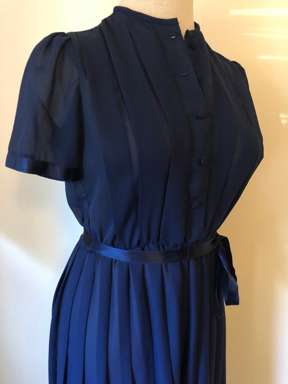 Navy Blue 70s-does-40s Pleated Cocktail Dress  ||… - image 2