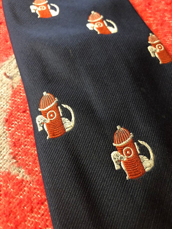 Cute Vintage Fire Hydrant and Dog Tie || 1970s