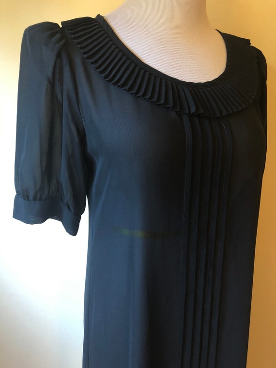 70s-does-30s Black Pleated Mourning Dress || Size… - image 10