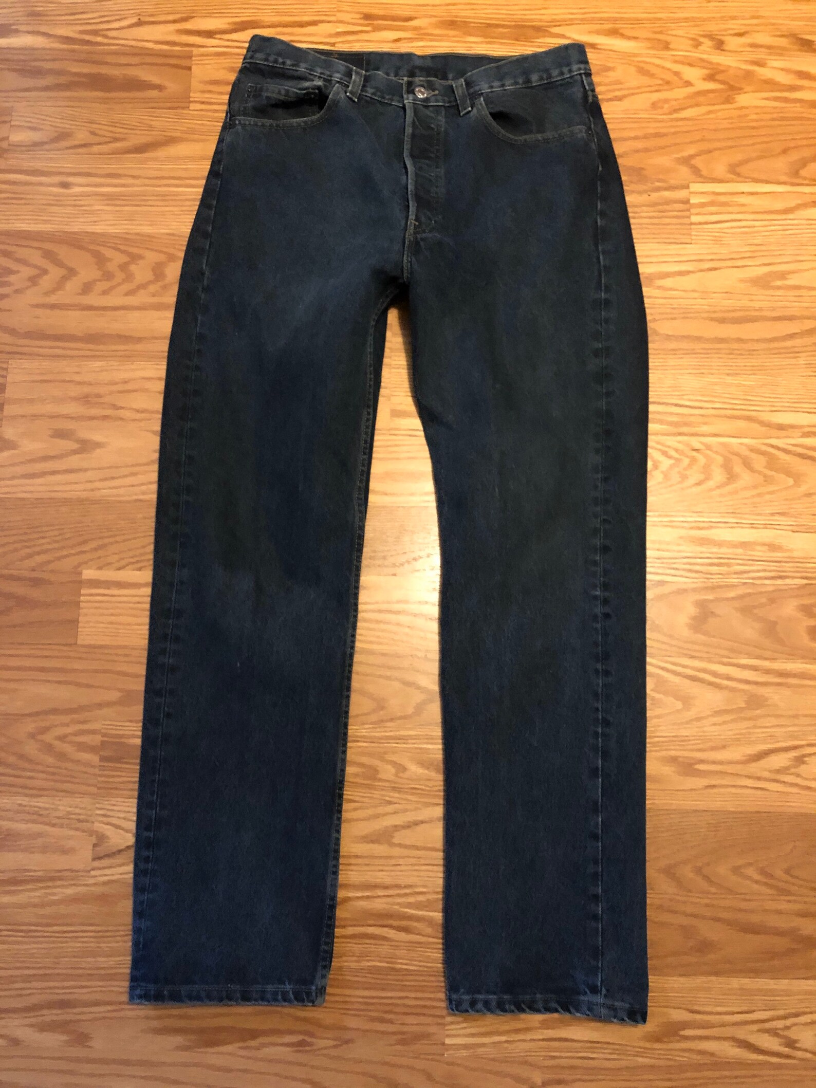 dark blue 501s