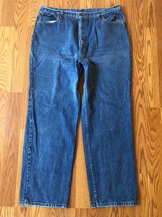 Nicely Worn-in Vintage Levis Classic Wash 505 Jea… - image 2